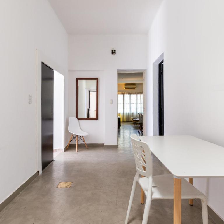 Casa con Jardín y Piscina cerca de Calle Aristides - Villa - 22