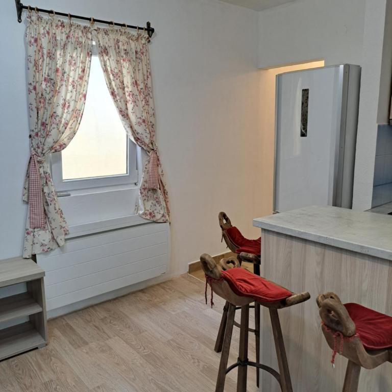 Veronika - One-Bedroom Apartment with Balcony - 5