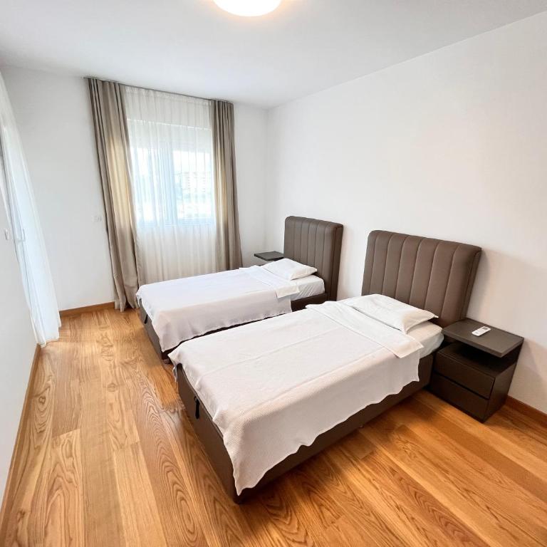 New City Luxury Apartments - Apartman sa 2 Spavaće Sobe i Balkonom - 14