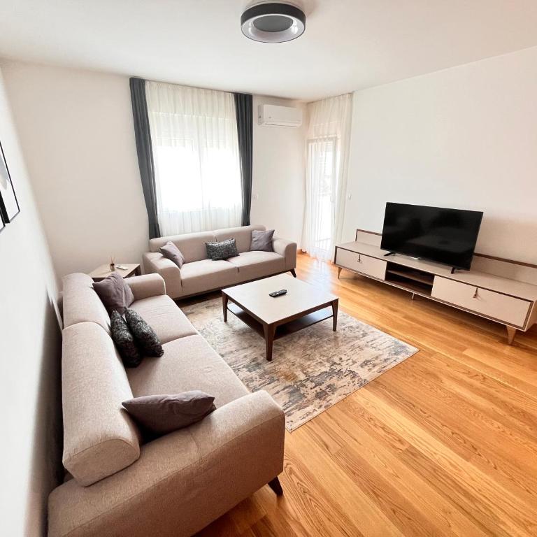 New City Luxury Apartments - Apartman sa 2 Spavaće Sobe i Balkonom - 11