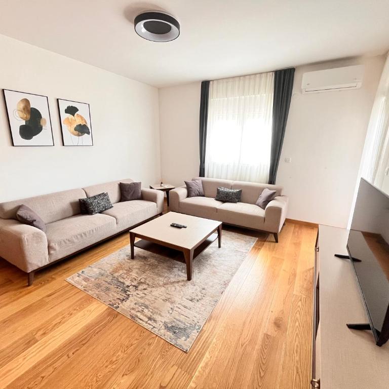New City Luxury Apartments - Apartman sa 2 Spavaće Sobe i Balkonom - 12