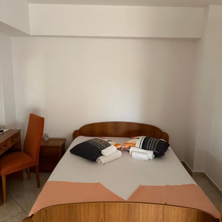 Apartmani Aleks - Klasična Trokrevetna Soba - 5