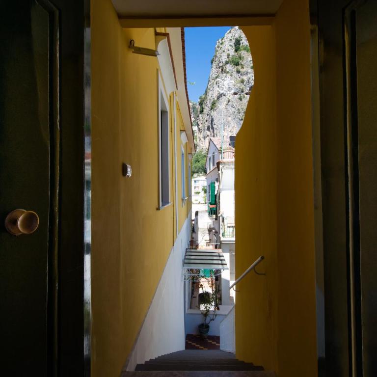 Amalfi Luxury House - Camera Matrimoniale con Balcone - 22