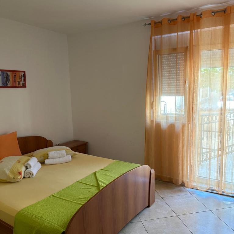 Apartmani Aleks - Četvorokrevetna Soba - 2
