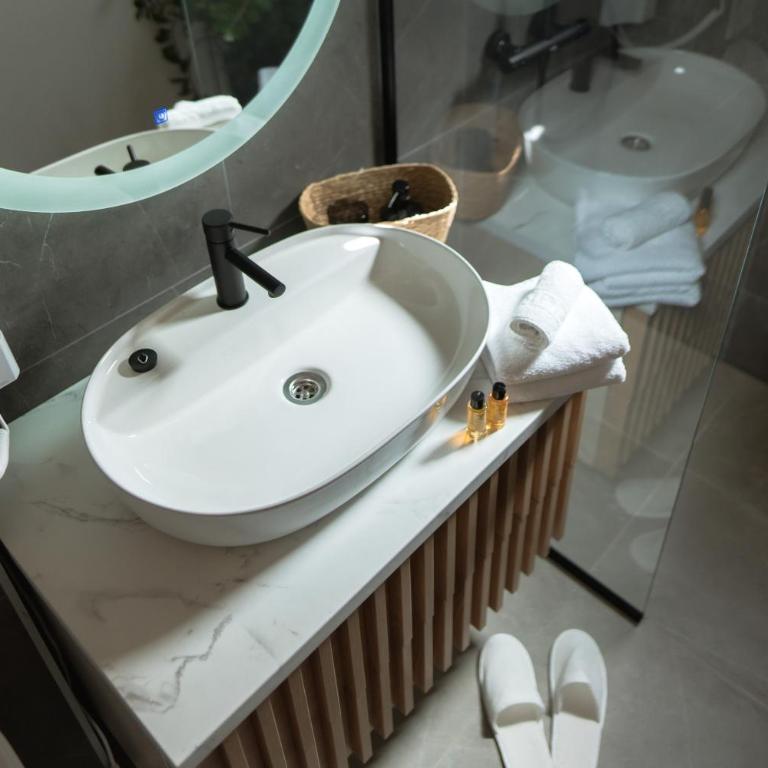 Atelier 51 - Free parking - Two-Bedroom Apartment - 12