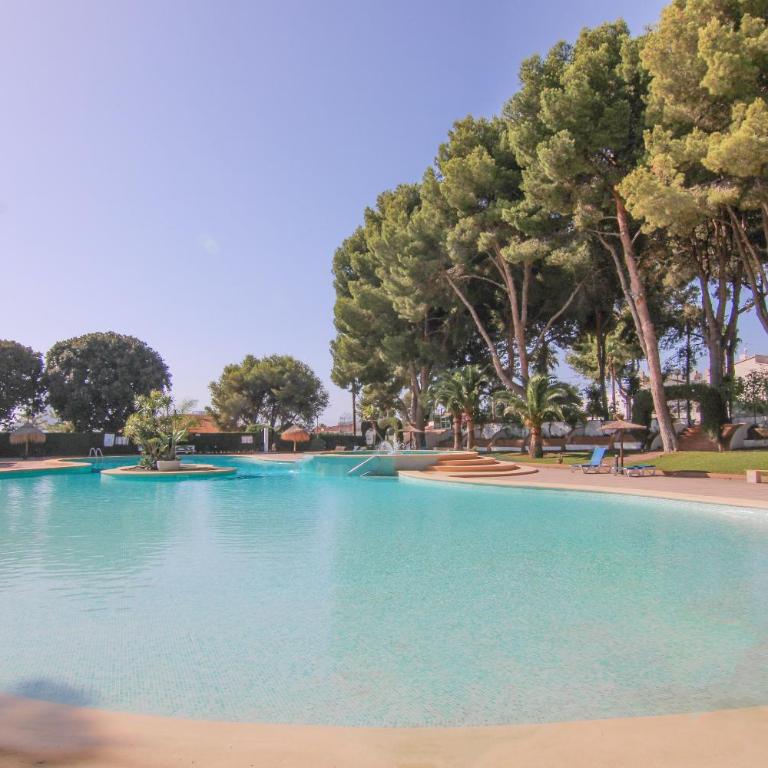 Bungalow con piscina - CalpePark - Three-Bedroom Apartment - 1