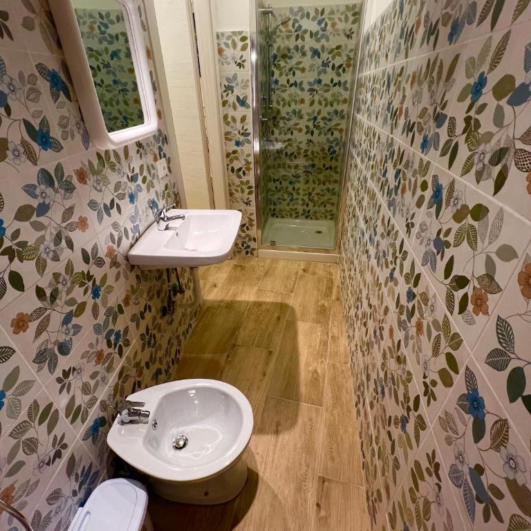 Sweet Home Catania historic center - One-Bedroom House - 11