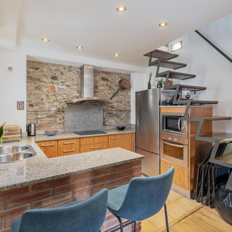 Apartamento dúplex en el Barri Vell, Girona - Apartamento de 2 dormitorios - 3