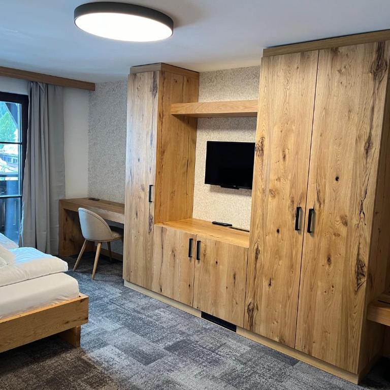 Tieflehner Hof Pitztalhaus Hotel - Dreibettzimmer - 8