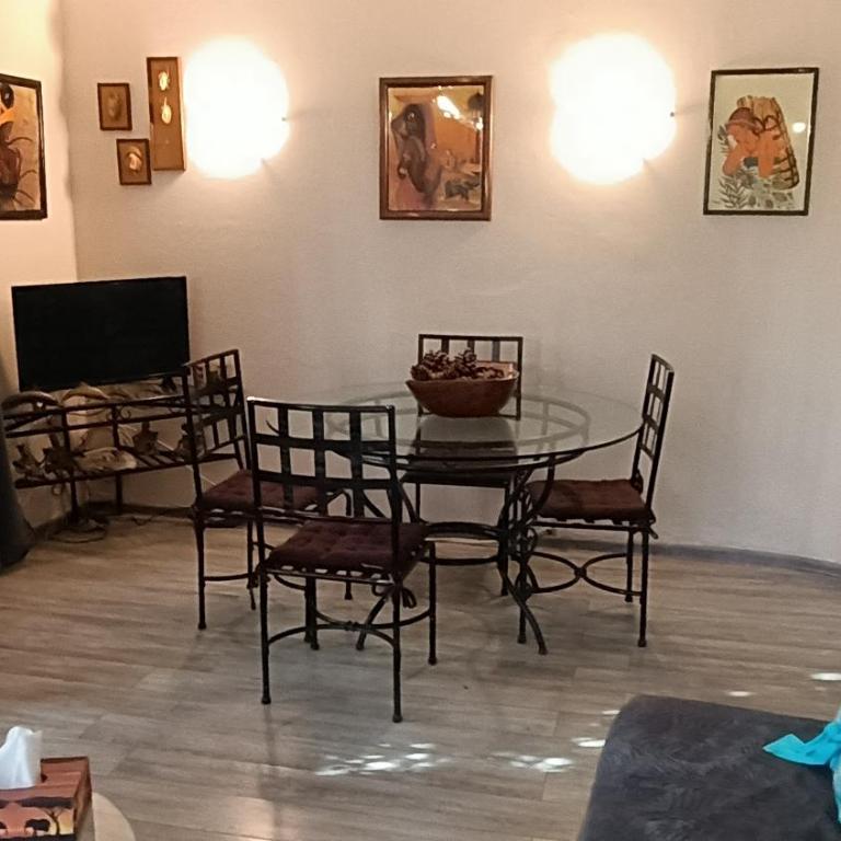 Hébergement indépendant avec parking privé dans villa 6V3APT - Appartement 1 Chambre - 2