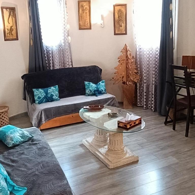 Hébergement indépendant avec parking privé dans villa 6V3APT - Appartement 1 Chambre - 1