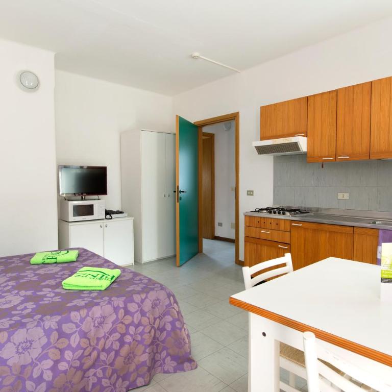 Aparthotel Carinzia - Appartamento Familiare con 2 Camere da Letto - 3
