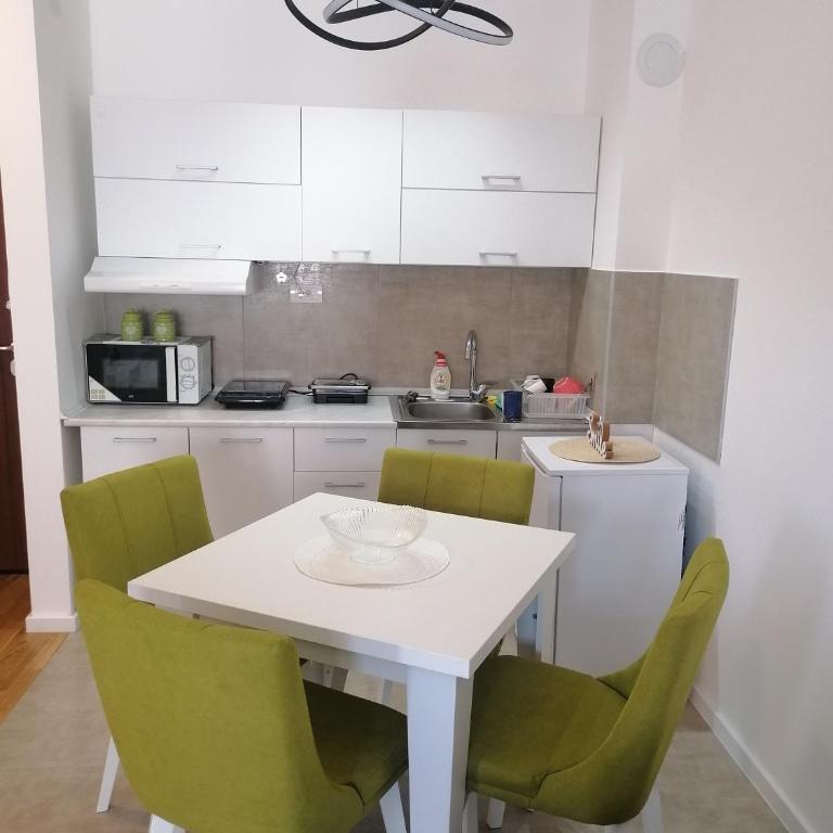 Apartman Relax Green Hill - Apartment with Mountain View - 7