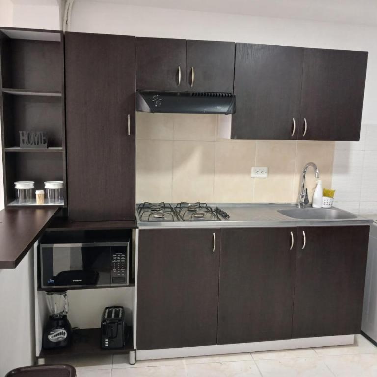 Apartamento Central en Armenia - Three-Bedroom Apartment - 2