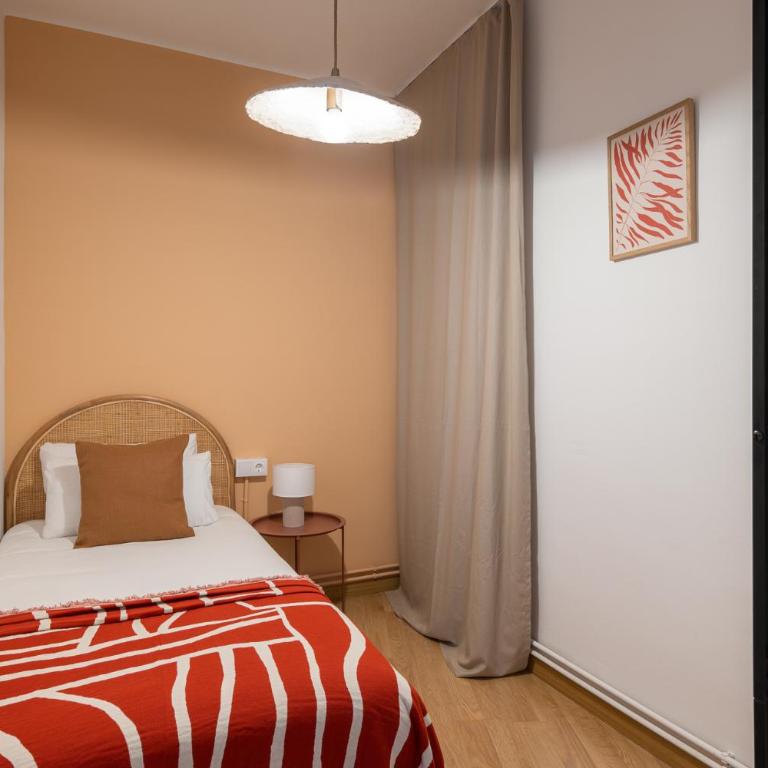 Stay U-nique Apartments Gaudi III - Four-Bedroom Apartment - 11
