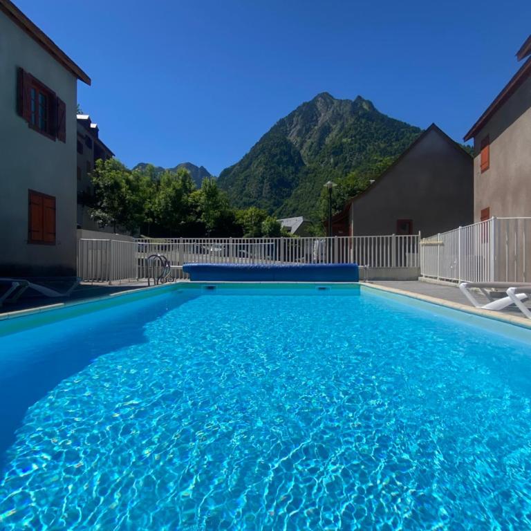 T2 bis 40M2 5P. Vue. Balcon. Parking. Piscine été. - Appartement 2 Chambres - 8