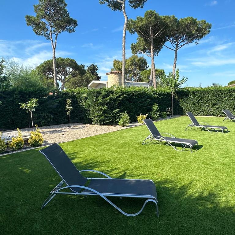 Villa del Mas Pinell - Three-Bedroom Villa - 8