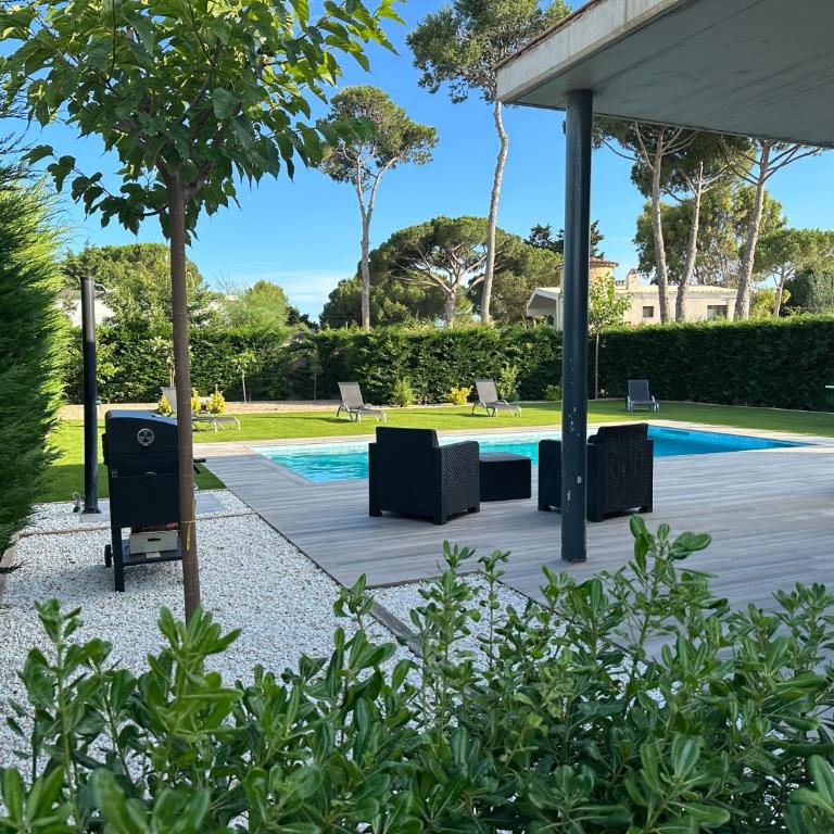 Villa del Mas Pinell - Three-Bedroom Villa - 6