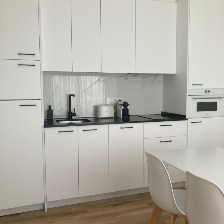 Mas Pinell Piscina - Two-Bedroom Apartment - 8