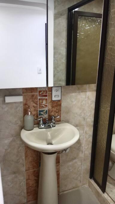 Apartamento en tricentenario - Apartamento de 3 dormitorios - 45