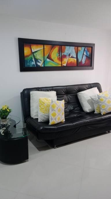 Apartamento en tricentenario - Apartamento de 3 dormitorios - 53