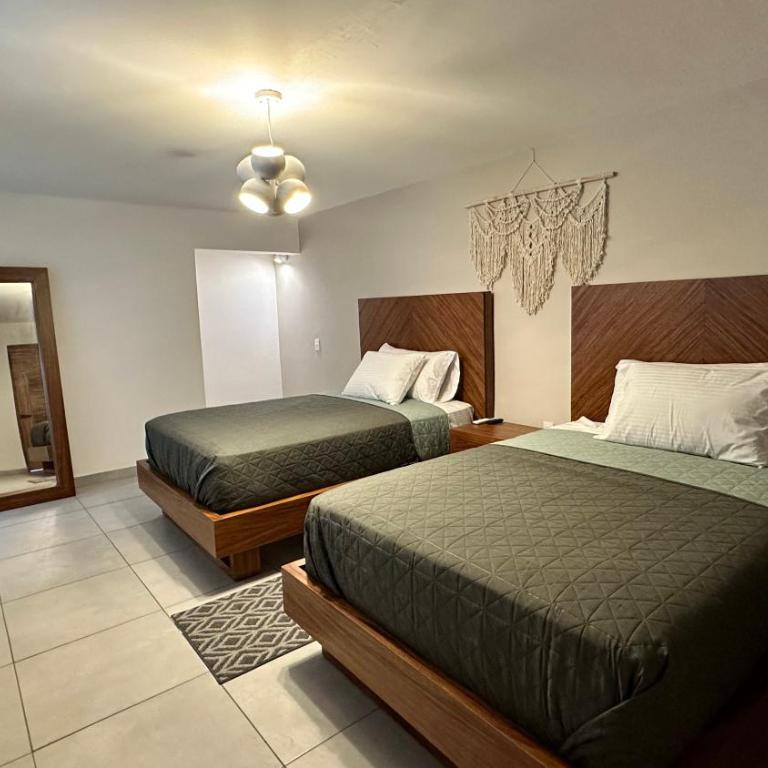 Hotel Boutique Villa Escondida, A Pasos de Lo Mejor en Tlaquepaque - Twin Room with Private Bathroom - 4