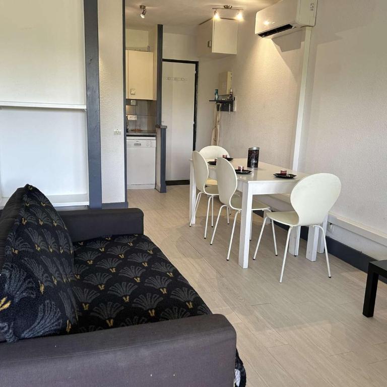 Appartement avec Piscine, Terrasse et Climatisation - 5 Couchages - Grau-du-Roi - FR-1-250-290 - Appartamento - 5