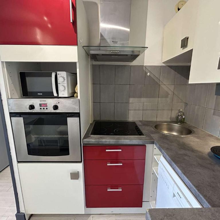 Appartement avec Piscine, Terrasse et Climatisation - 5 Couchages - Grau-du-Roi - FR-1-250-290 - Appartamento - 8