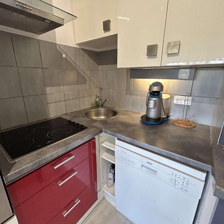 Appartement avec Piscine, Terrasse et Climatisation - 5 Couchages - Grau-du-Roi - FR-1-250-290 - Appartamento - 10