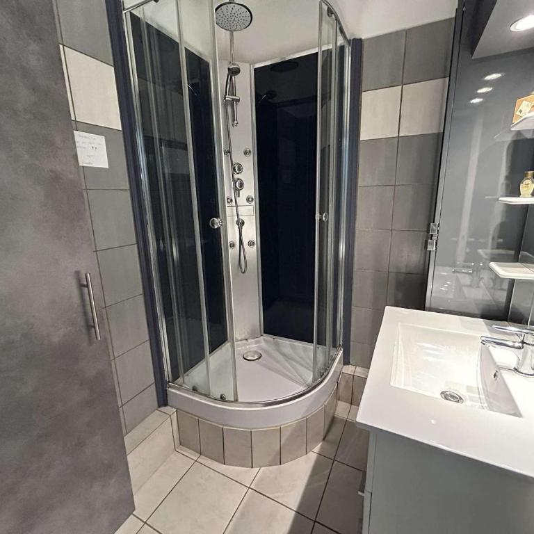 Appartement avec Piscine, Terrasse et Climatisation - 5 Couchages - Grau-du-Roi - FR-1-250-290 - Appartamento - 19