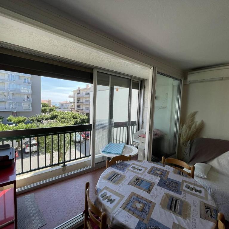 Appartement T3 Climatisé, 6 Pers, Proche Plage et Commerces, Parking Privé, Animaux Admis - FR-1-106-104 - Apartment - 6