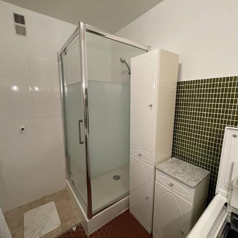 Appartement T3 Climatisé, 6 Pers, Proche Plage et Commerces, Parking Privé, Animaux Admis - FR-1-106-104 - Apartment - 23