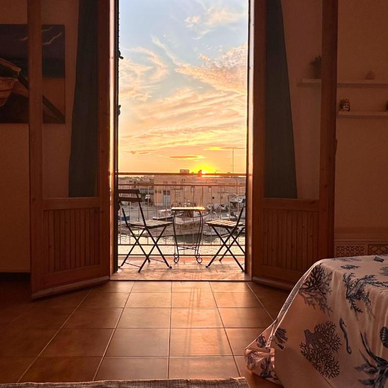 Tramonto Mediterraneo - Appartamento con 1 Camera da Letto e Vista Fiume - 1