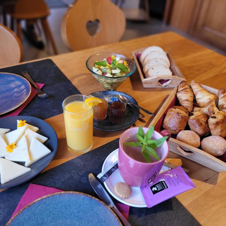 Auberge le Mont-Gelé - Doppelzimmer mit Balkon - 8