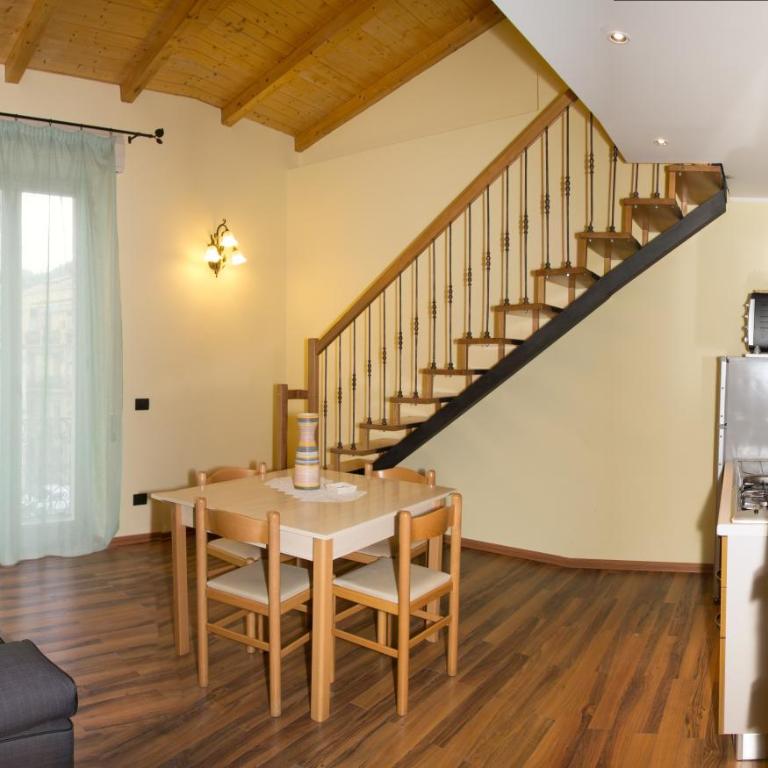 Residence Villa Il Glicine - Appartamento Deluxe su 2 Livelli con 2 Camere da Letto - 2