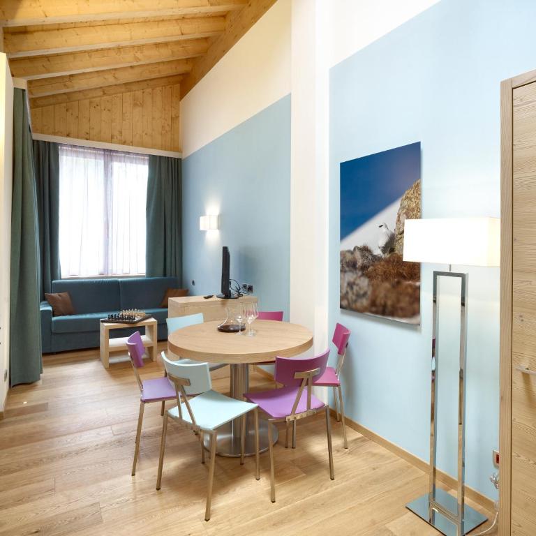 Color Home Suite Apartments - Appartamento con 2 Camere da Letto (4 Adulti) - 2