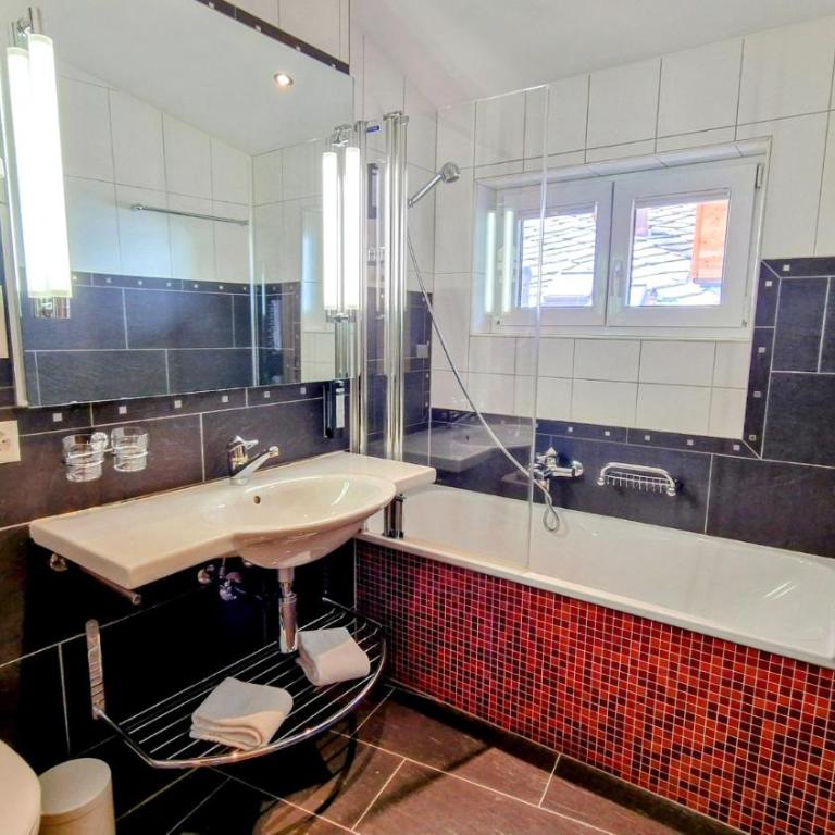 Amber Ski-in/out Hotel & Spa - Superior Doppelzimmer mit Balkon - 5