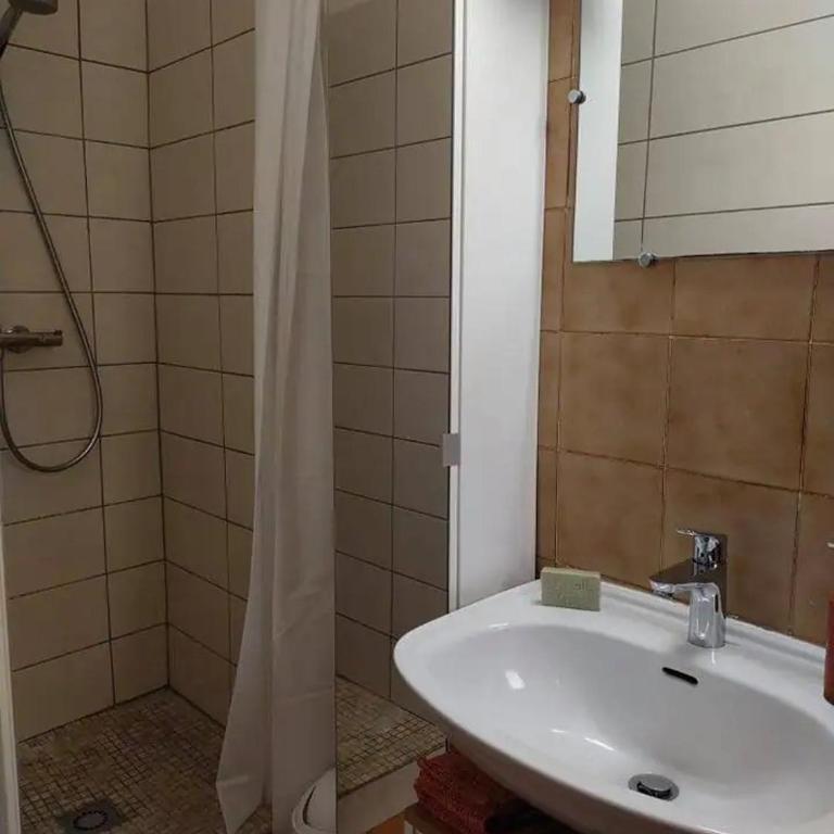 loft - Appartamento Monolocale con 1 Letto Matrimoniale - 3