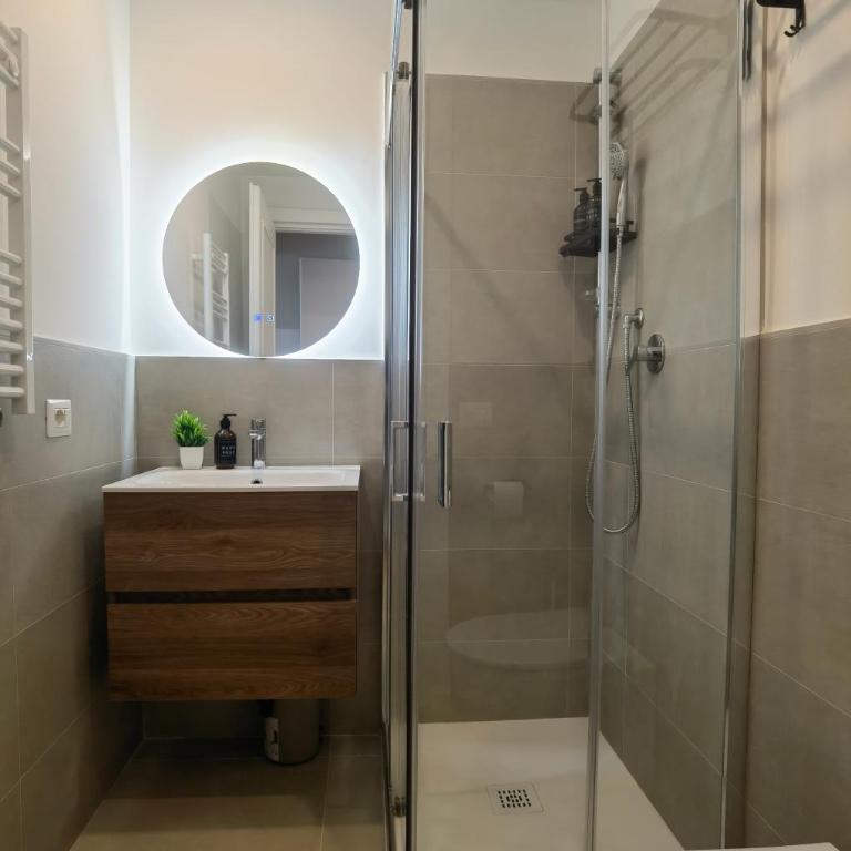 Metro Lodi Apartment - Chambre Double Deluxe avec Douche - 20