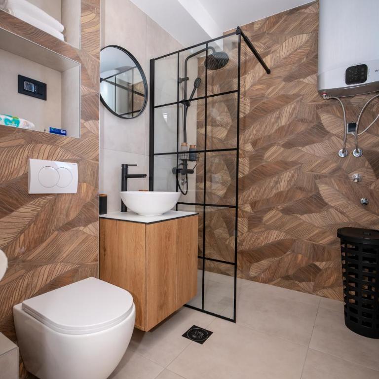 Zuma Lux Apartments - One-Bedroom Apartment - 27