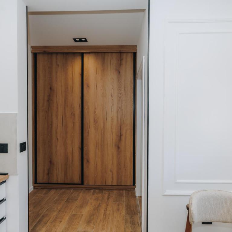 Zuma Lux Apartments - One-Bedroom Apartment - 12