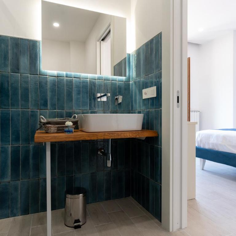MIFRA SUITES - Camera Matrimoniale con Bagno Privato - 6