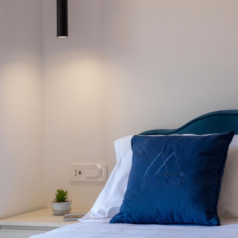 MIFRA SUITES - Camera Matrimoniale con Bagno Privato - 9