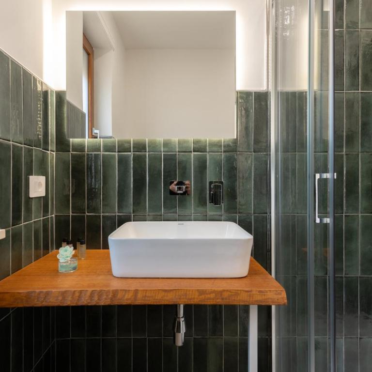 MIFRA SUITES - Camera King Standard - 8