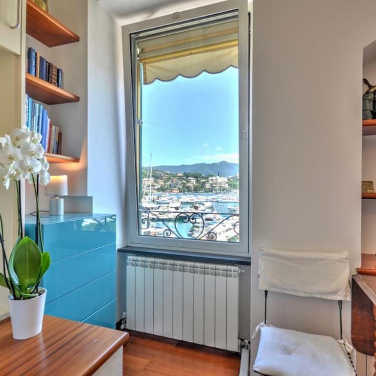 La Nicchia sul porto- Piccolo appartamento vista a mare a un passo dalle spiagge - 4 posti letto - Appartamento con 1 Camera da Letto - 1