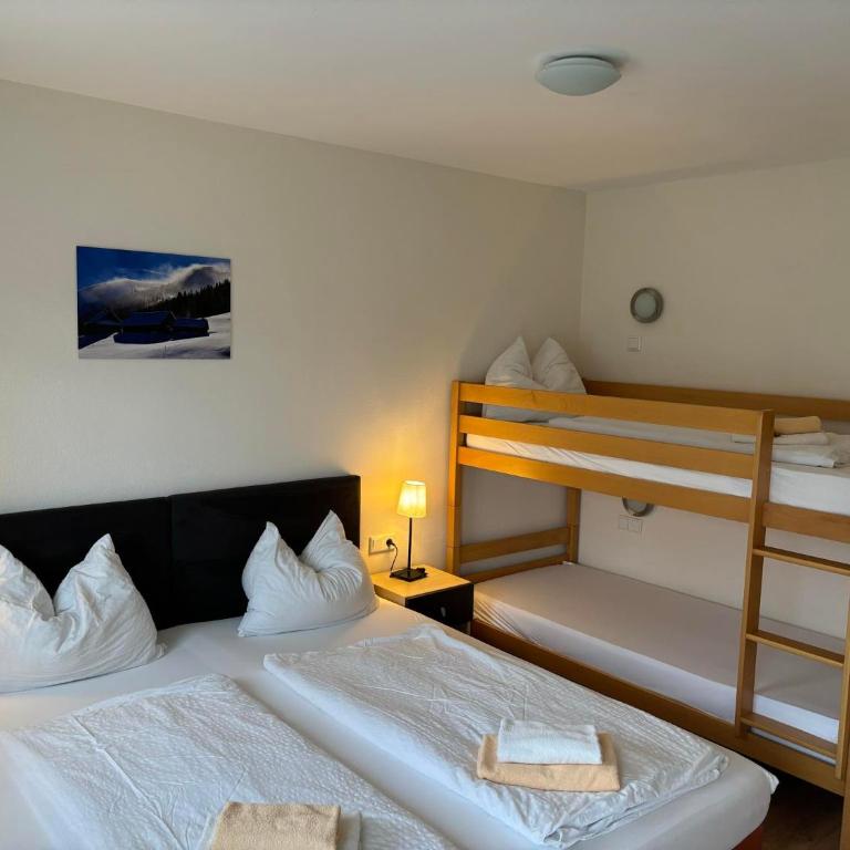 Eckenhof - Apartment mit 1 Schlafzimmer und Terrasse - 2