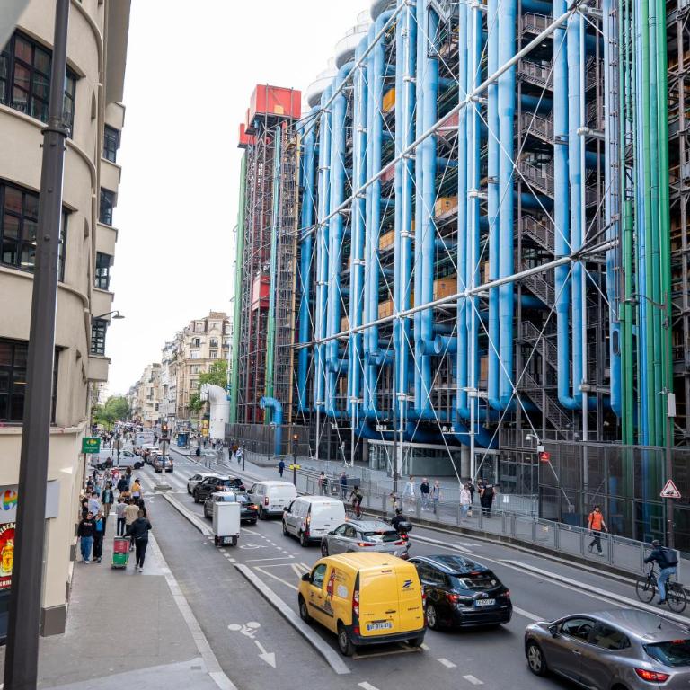 Marais, Rue Beaubourg - 6 places - Appartement 2 Pièces - 8