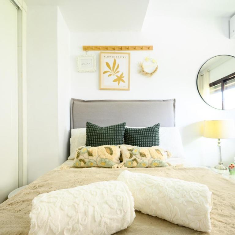Estudio con parking Teatinos Málaga living - Apartamento de 1 dormitorio - 4