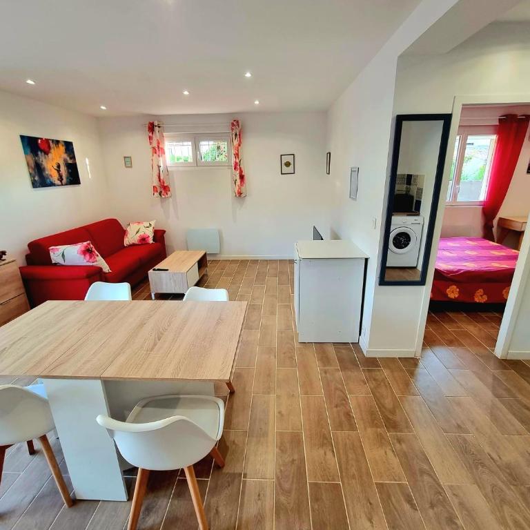 DOUMO - Appartement - Rez-de-Chaussée - 1