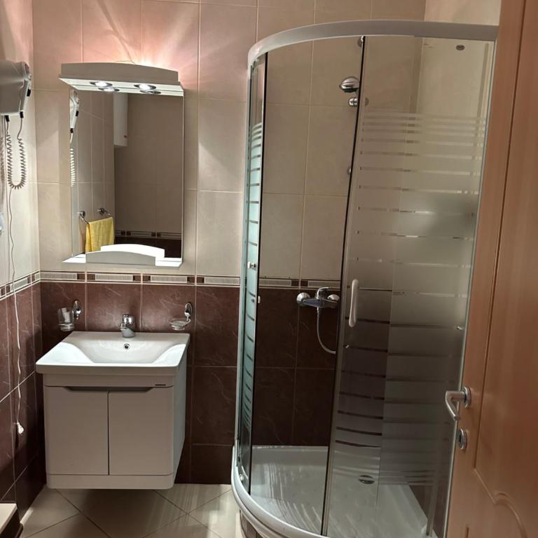 Apartmani Aleks - Četvorokrevetna Soba - 2